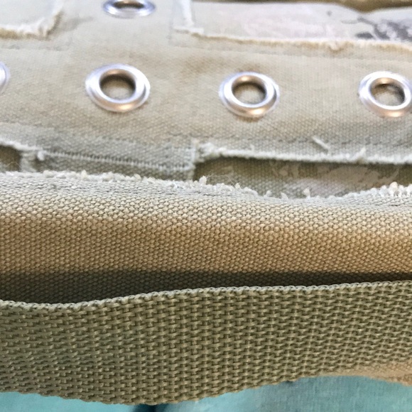 NWOT. GREGG GIFT FABRIC DISTRESSED BIBLE/BOOK BAG - Picture 2 of 4